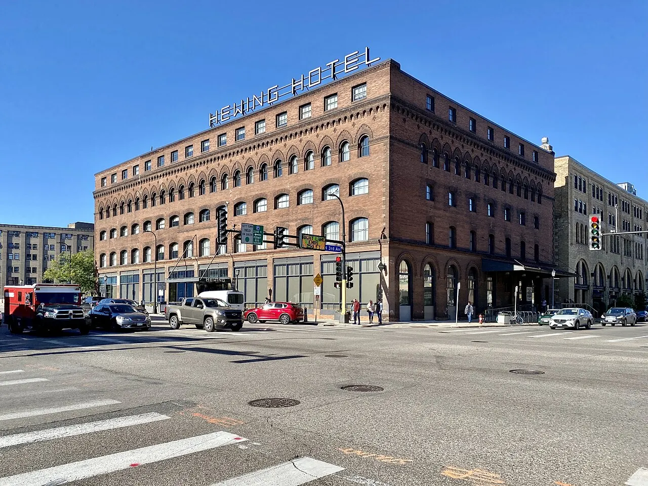 Hewing Hotel, Minneapolis: Jackson Building (Hewing Hotel), Washington Avenue and N 3rd Avenue, Warehouse District, Minneapolis, MN